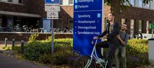 Vooraanzicht van het Diakonessenhuis